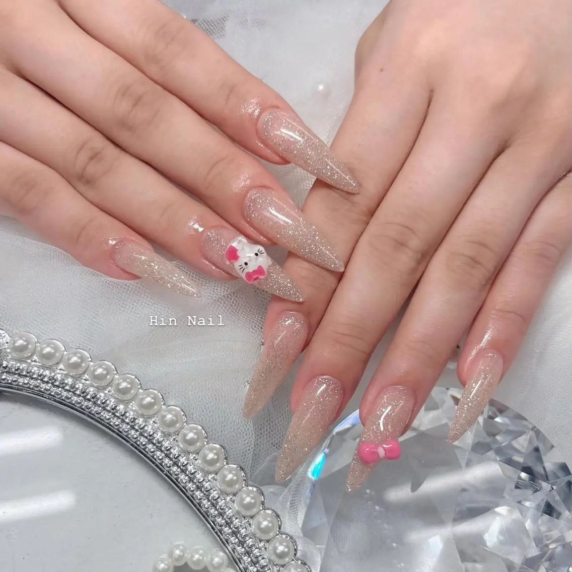 ネイル ハンドネイル Hin Nailのネイルデザイン