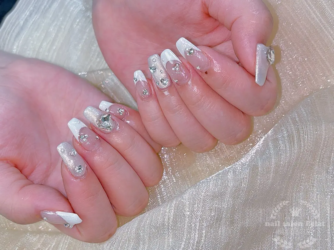 ネイル ハンドネイル ネイルサロンエクラ 🫧Shizukaのネイルデザイン