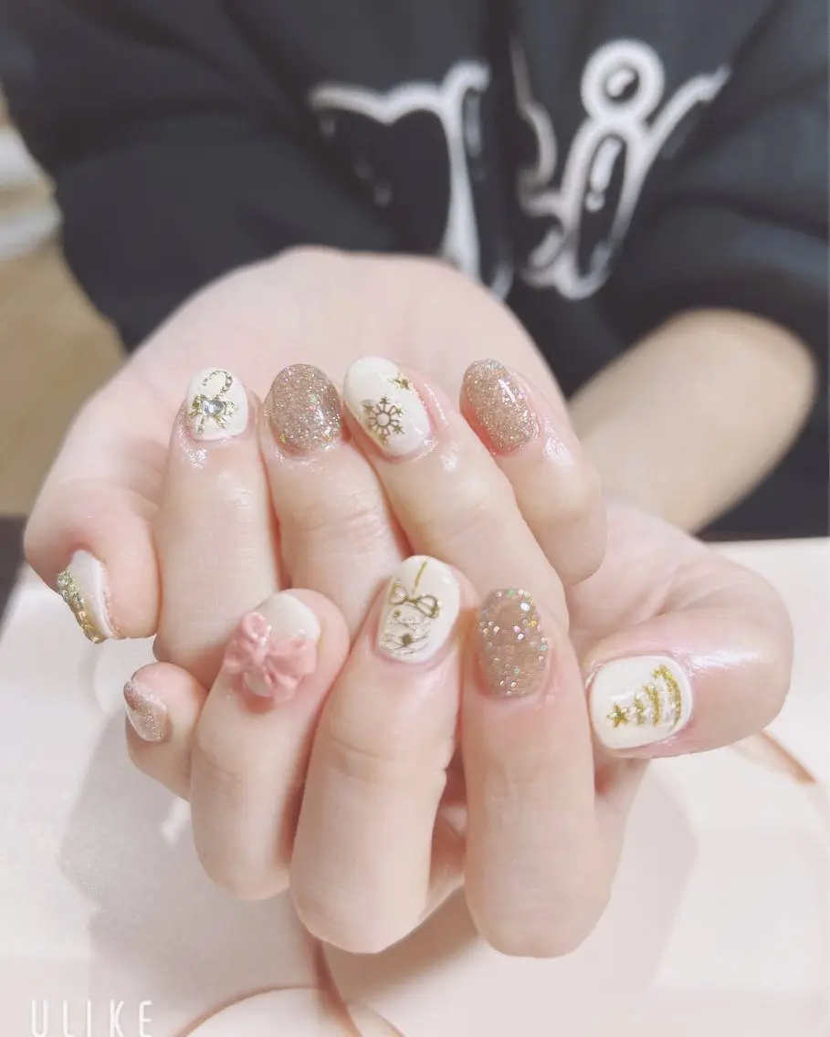 ネイル 冬ネイル クリスマス ハンドネイル 吉野✨ ネイルデザイナー✨のネイルデザイン