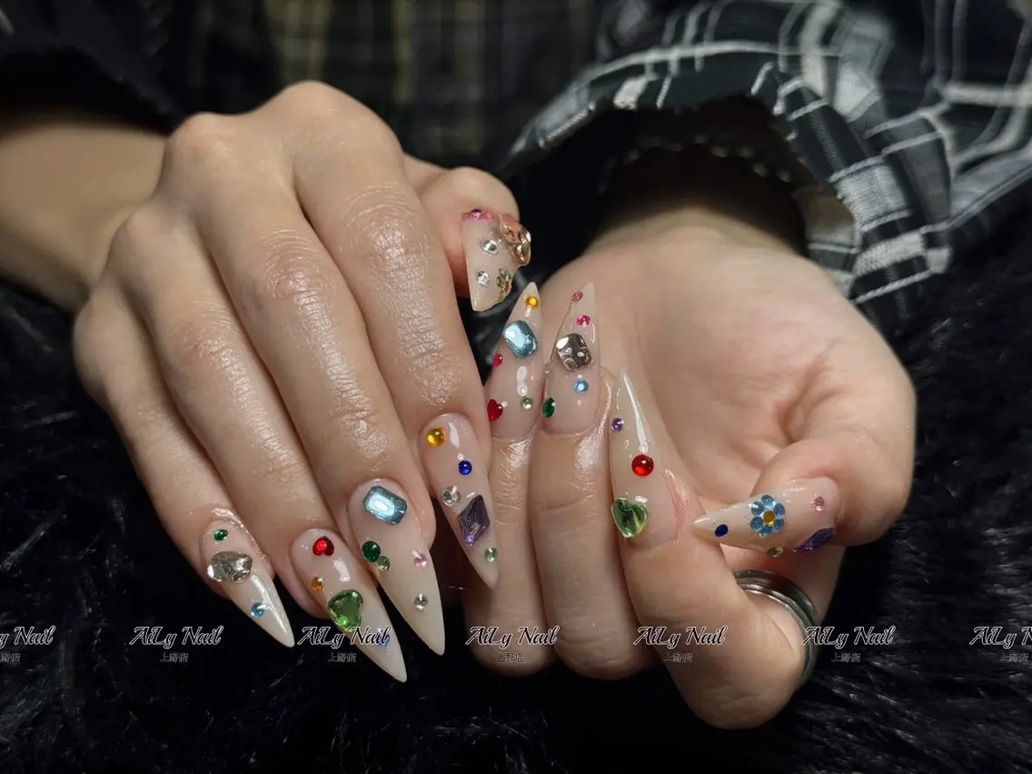 ネイル べっ甲ネイル ボルドー ブラウン キラキラネイル 韓国ネイル ハンドネイル AiLy Nail 上野店のネイルデザイン