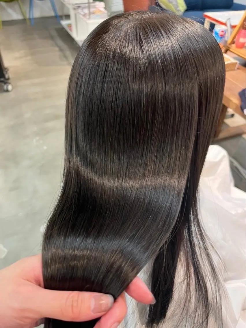 ロング カラー 新井 昌幸のヘアスタイル