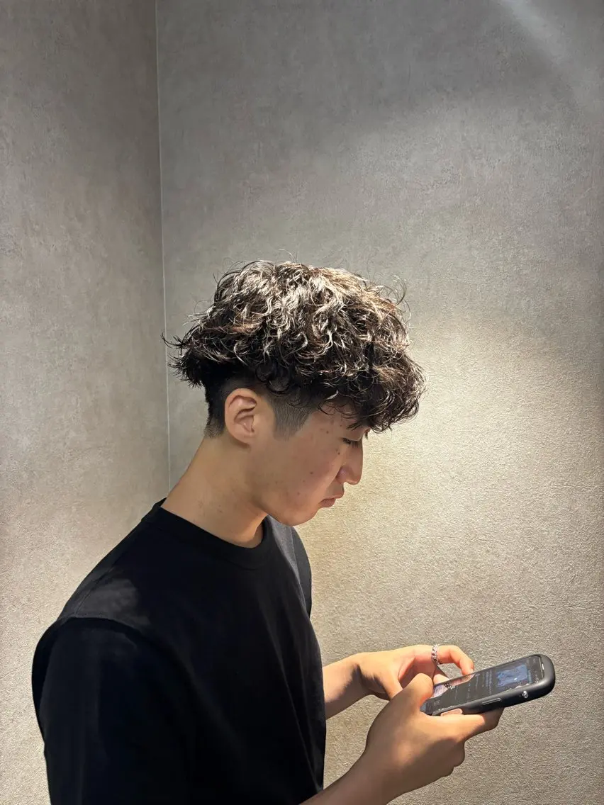 ショート パーマ メンズ 似合わせ得意です🫆 ナカムラカイオウ🌎のヘアスタイル