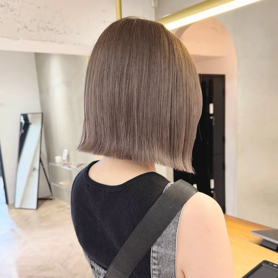 🦋湿気で広がる方🦋柔らかコスメストレート+似合わせカット 縮毛矯正/髪質改善の写真