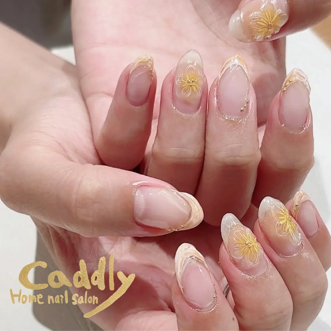 ネイル アートネイル フレンチネイル 大理石ネイル(マーブル) 持ち込み caddly naoのネイルデザイン