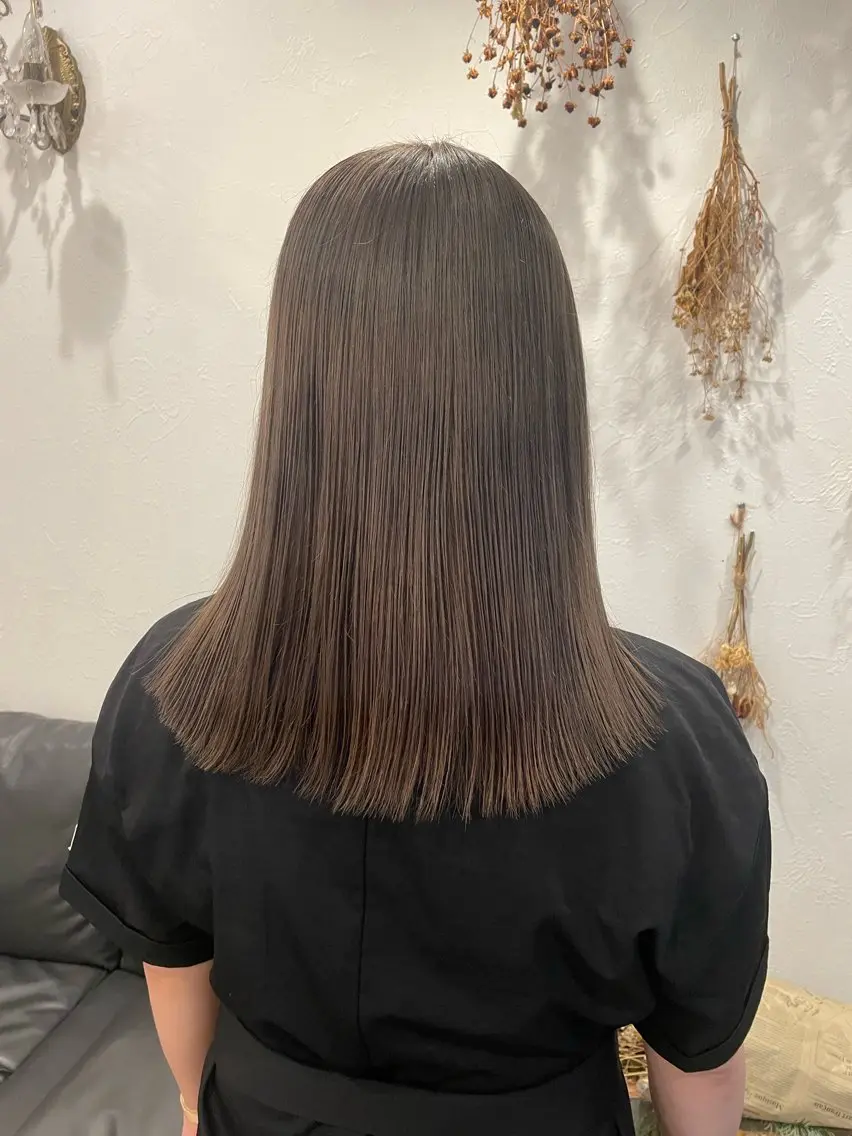 ミディアム カラー グレージュ ヘアカラー m ā l o.🌷 サカモトマイコのヘアスタイル