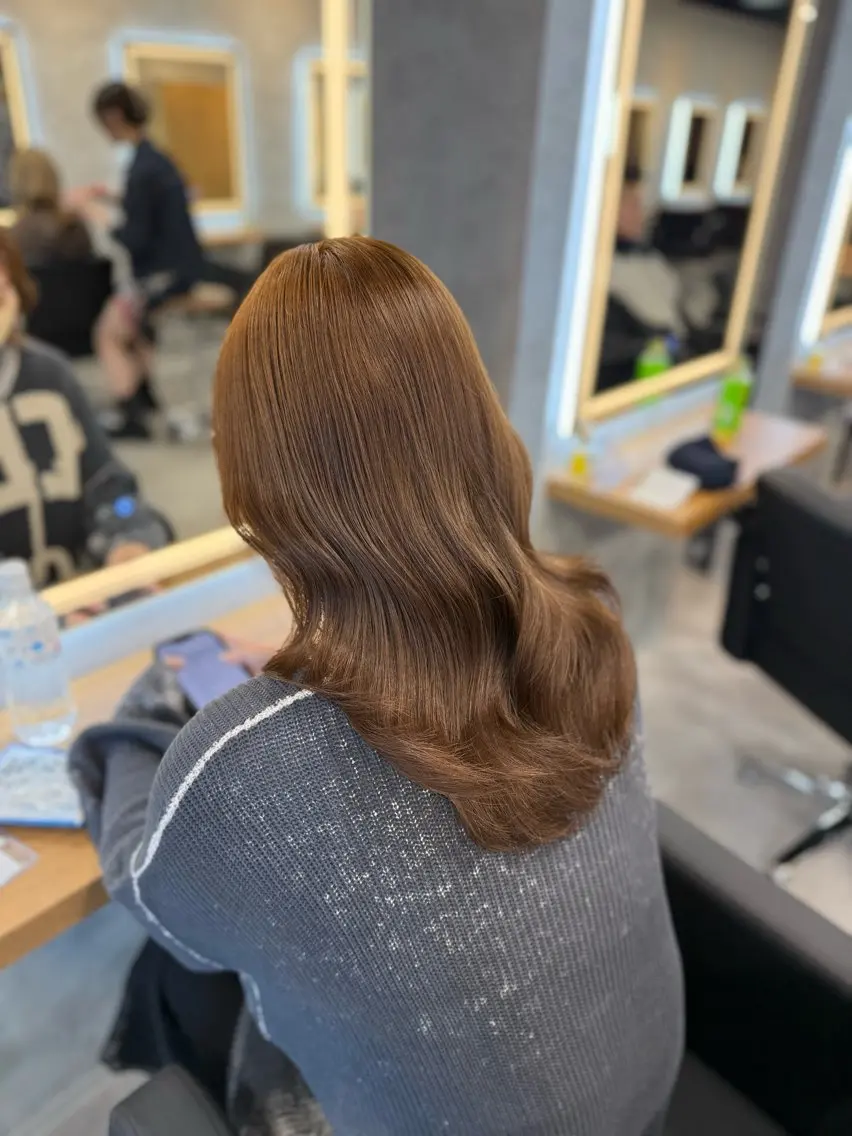 ロング カラー ヘアアレンジ カット ヘアカラー トリートメント ヘアセット レイヤー×透明感カラ ーHAYATOのヘアスタイル