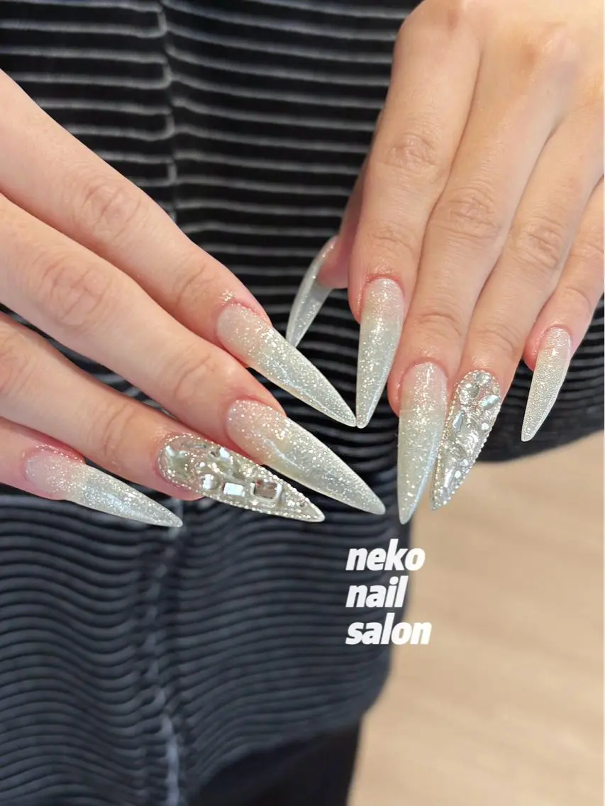 ネイル ロングネイル ネイルチップ ハンドネイル neko nailのネイルデザイン
