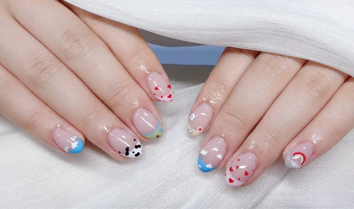 ネイル アートネイル オーロラネイル ガーリー キラキラネイル 韓国ネイル ハンドネイル Mio NailsalonUのネイルデザイン
