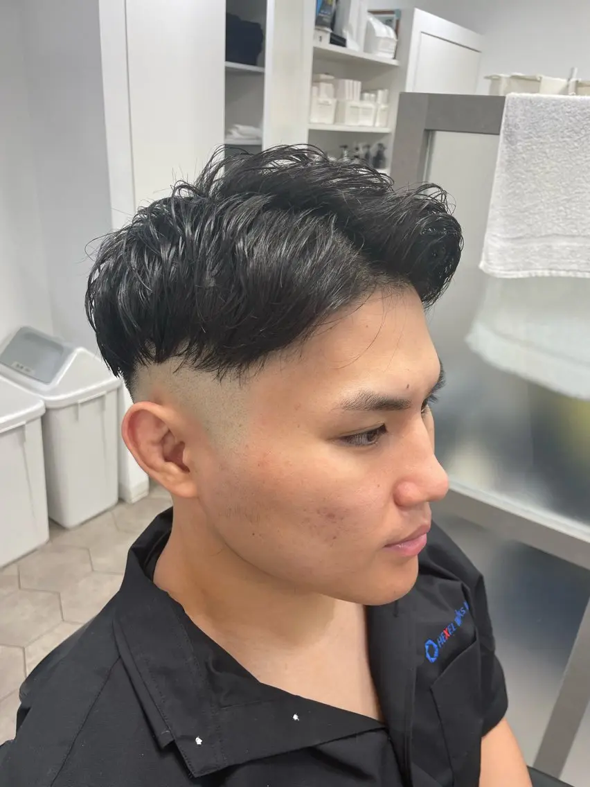 ショート カラー パーマ ヘアアレンジ メンズ フェードカット ツーブロック Nexus 白石タクミのヘアスタイル