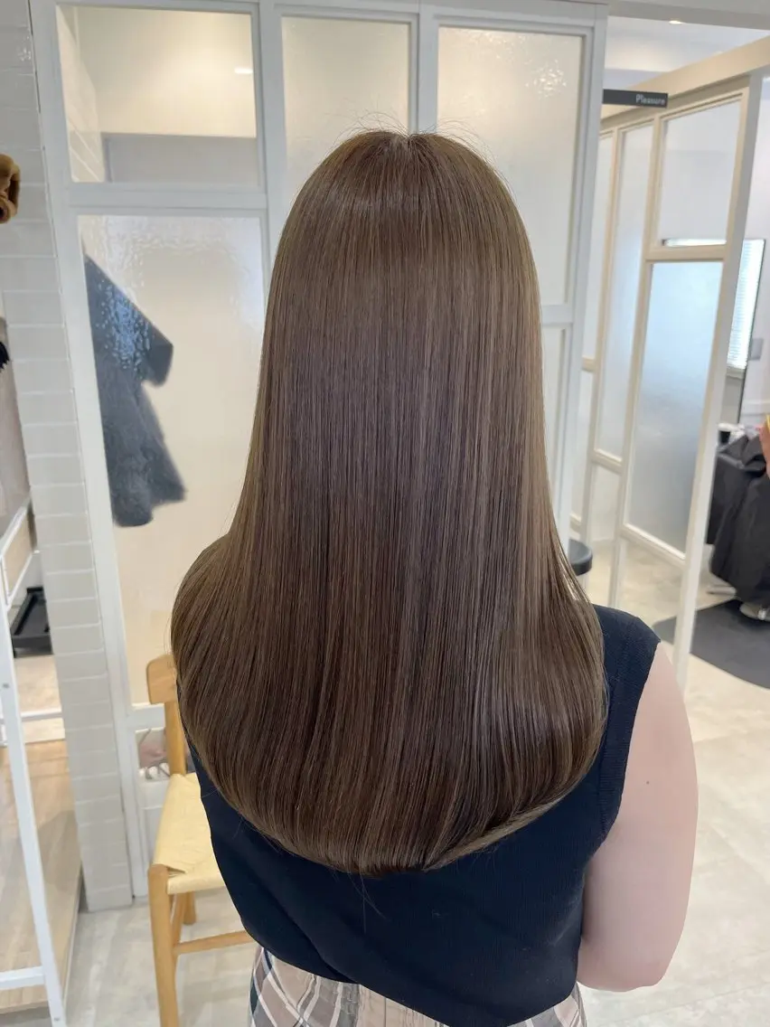 ロング カット 縮毛矯正 縮毛矯正とレイヤー で飯食ってる人✂️のヘアスタイル