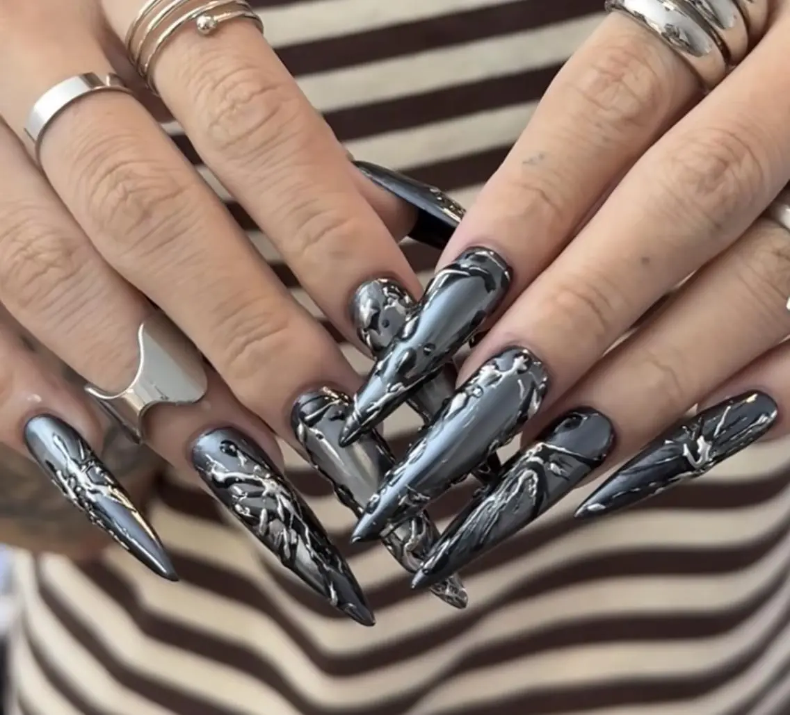 ネイル ハンドネイル エリ🫧 nail池袋東口のネイルデザイン