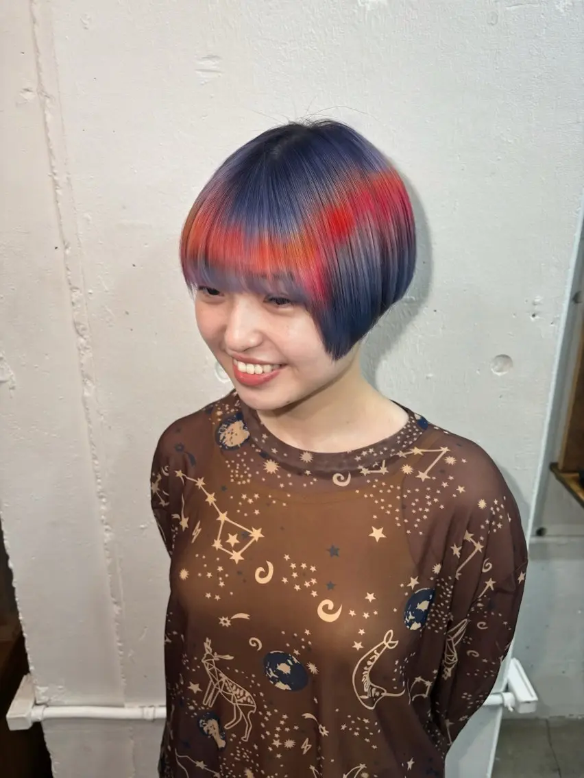 ショート カラー ヘアカラー Hina/カラー特化 /艶カラーのヘアスタイル