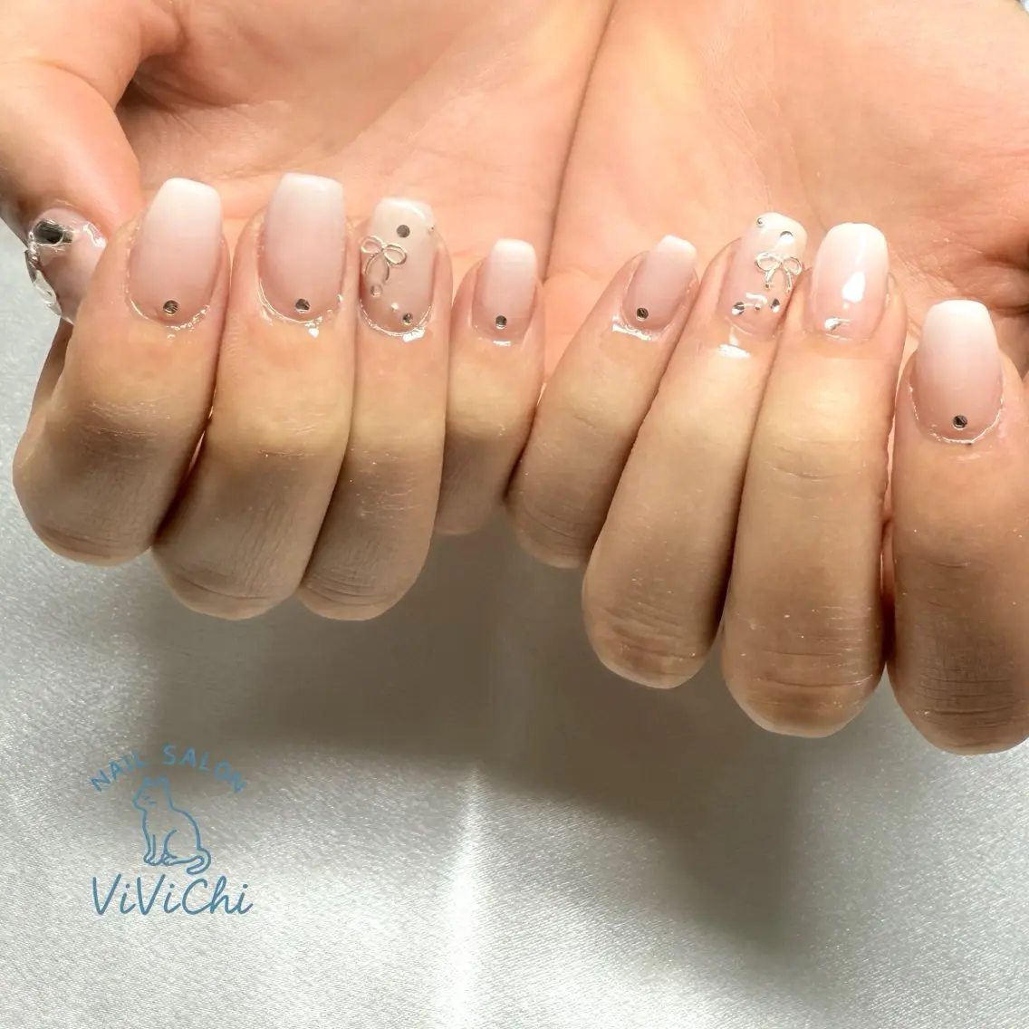 ネイル ハンドネイル ViViChi 梨帆のネイルデザイン