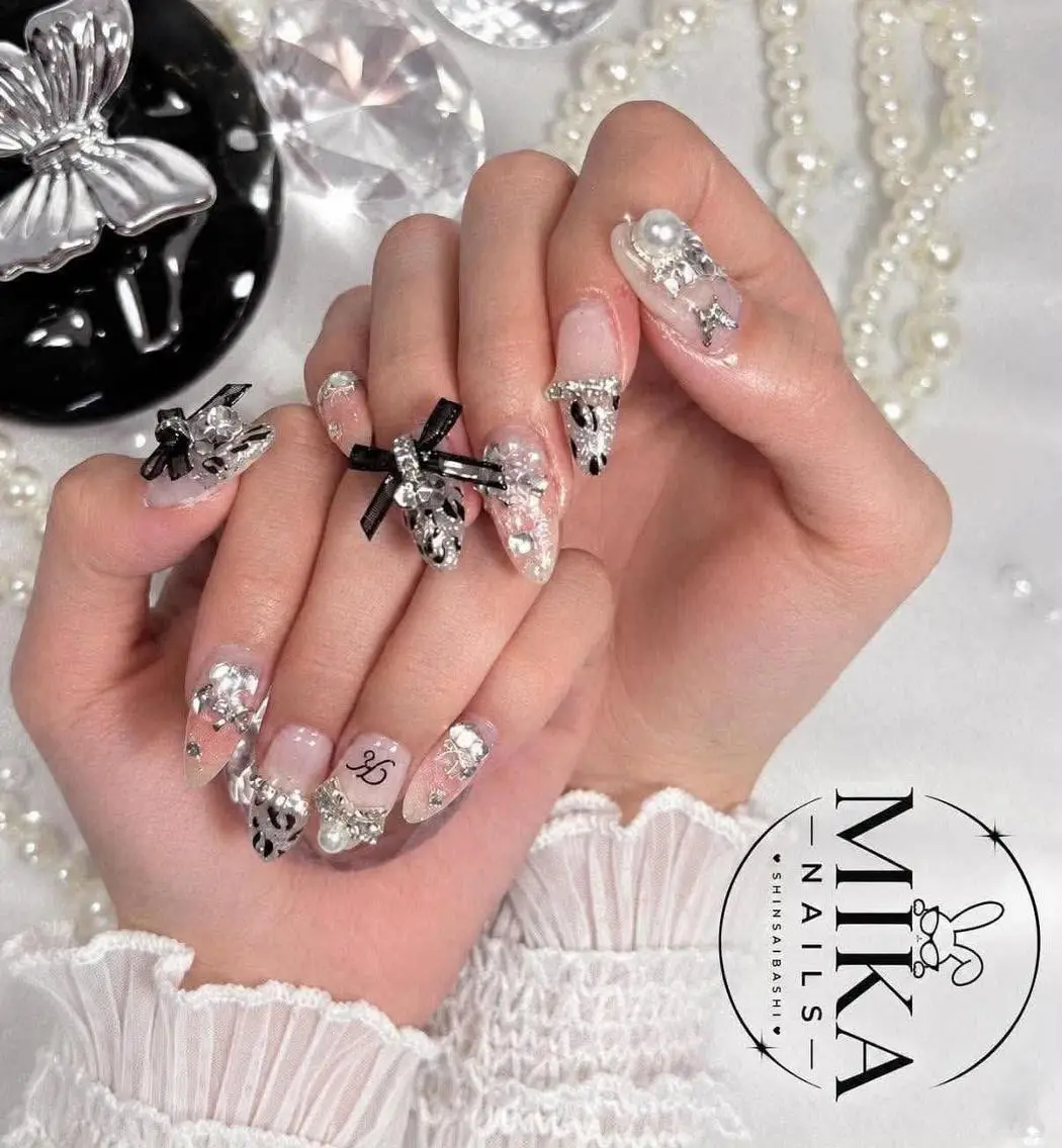 ネイル アートネイル チークネイル ドット フットネイル フレンチネイル ハンドネイル Mika Nails 心斎橋のネイルデザイン