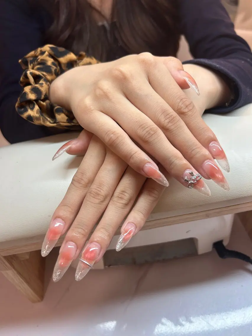ネイル D.d nail Shiori🌼🌈のネイルデザイン