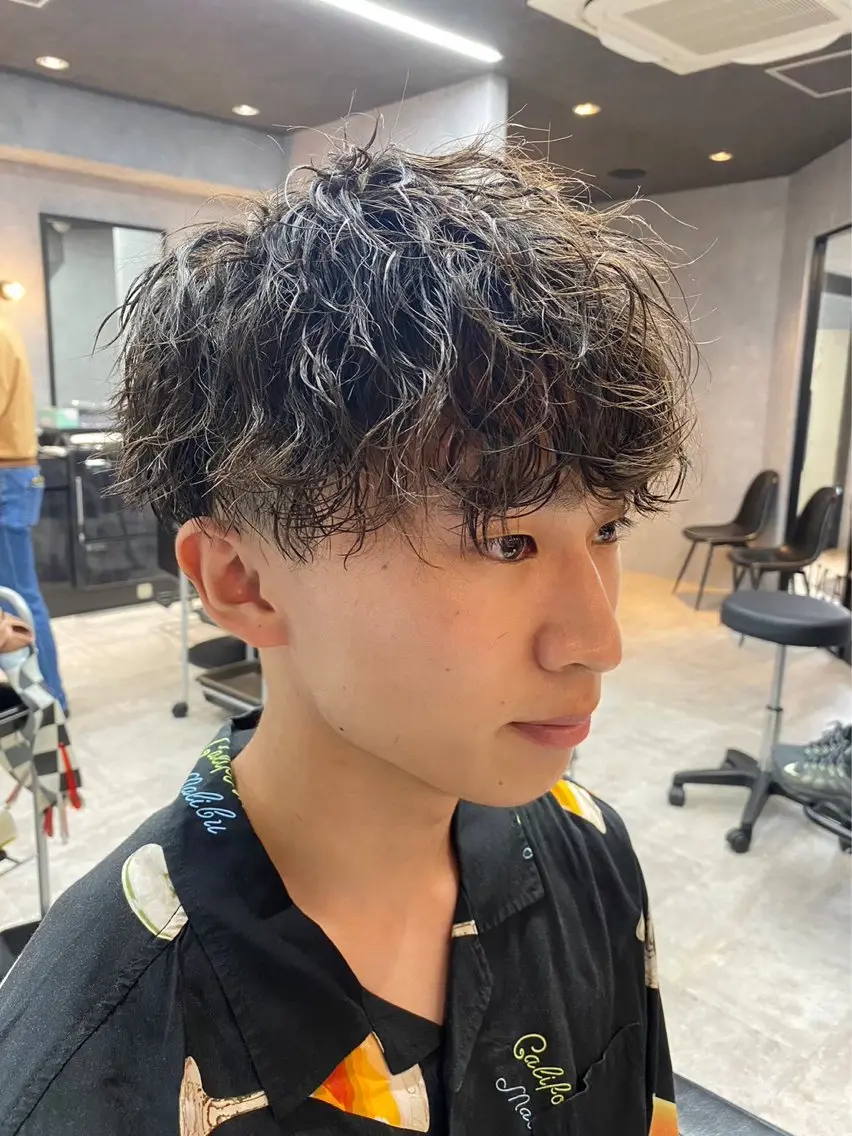 【🔥ミニモ顧客様限定🔥】✨イメチェンにおすすめ✨メンズスタイルカット+パーマの写真