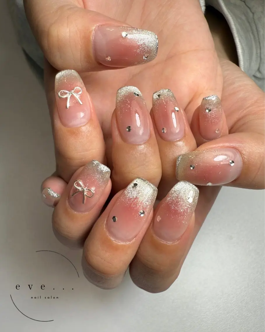 ネイル チークネイル マグネットネイル ハンドネイル nail salon eve...のネイルデザイン