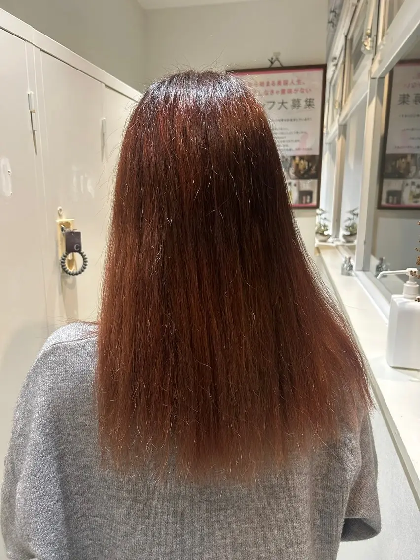 カラー 田野 安慈のヘアスタイル