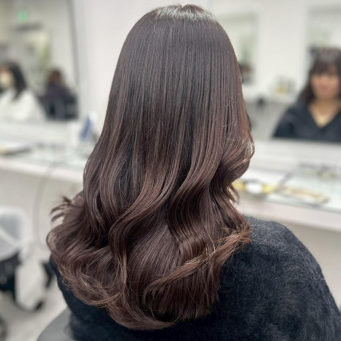 カラー ナチュラルベージュ 🪞うる艶/表参道のヘアスタイル