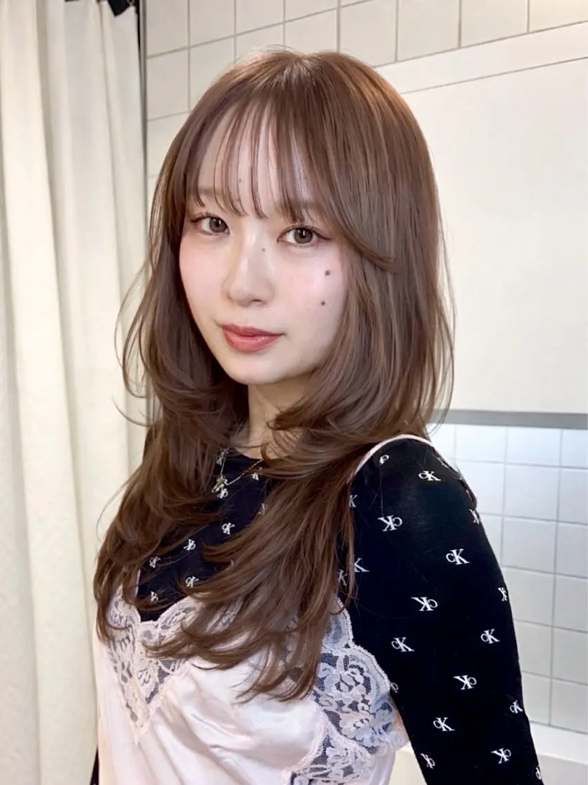 ロング レイヤーカット ✨無料カット募集中✨ ONYXのヘアスタイル