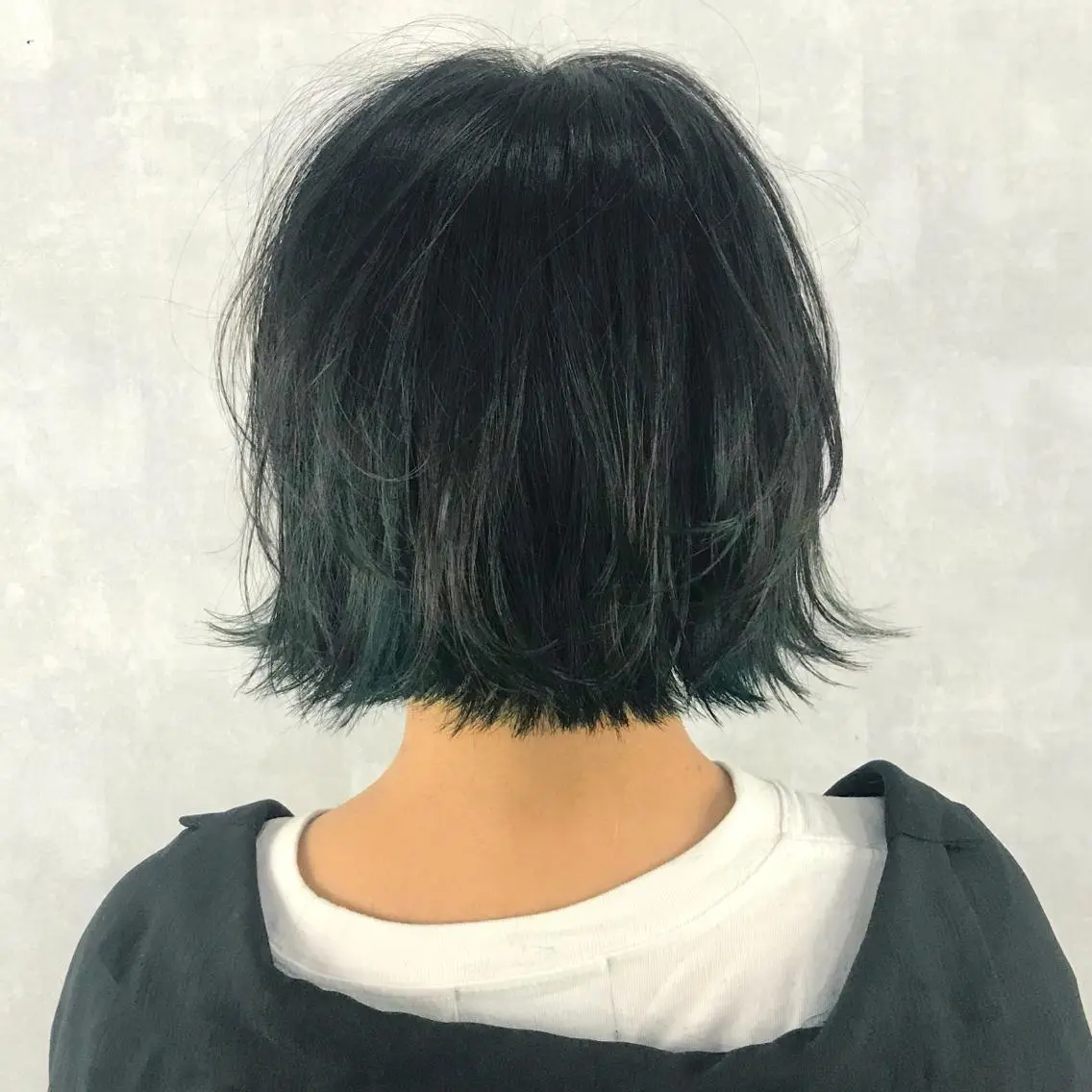 ショート カラー ボブレイヤー ブリーチ ボブ タンバルモリ ムルギョル巻き K-POP好き美容師 🇰🇷Kai.Yのヘアスタイル