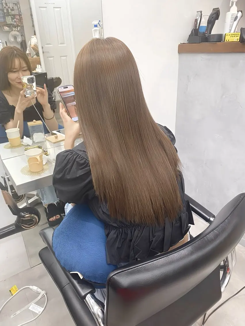 ロング カラー ブラウンカラー 透明感カラー 髪質改善 トリートメント ヘアカラー トリートメント .. meiのヘアスタイル