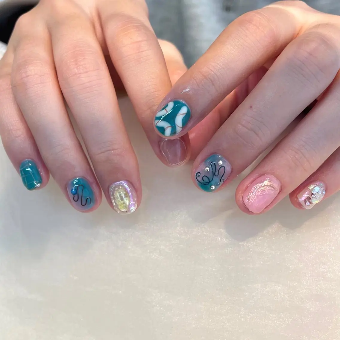ネイル ハンドネイル 新井 ひなののネイルデザイン