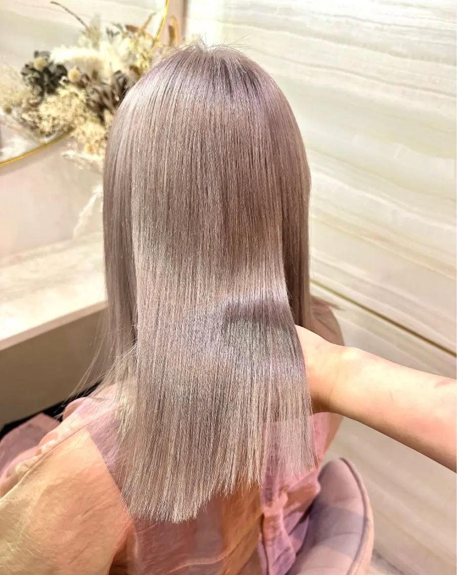セミロング カラー パーマ ヘアアレンジ メンズ ヘアカラー トリートメント 🌱巴結生🌿グレー ジュ☁️ミルクティーのヘアスタイル