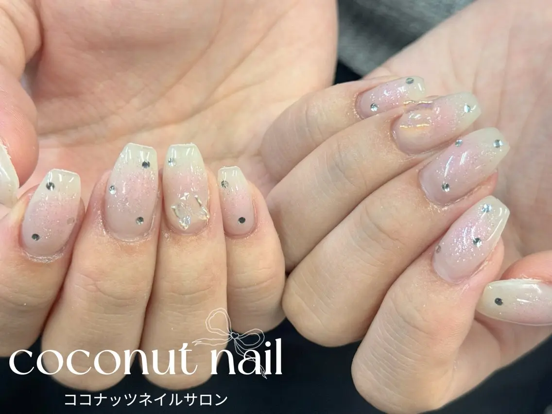 ネイル べっ甲ネイル フレンチネイル キラキラネイル マグネットネイル 大理石ネイル(マーブル) ハンドネイル 神田 ココナッツのネイルデザイン
