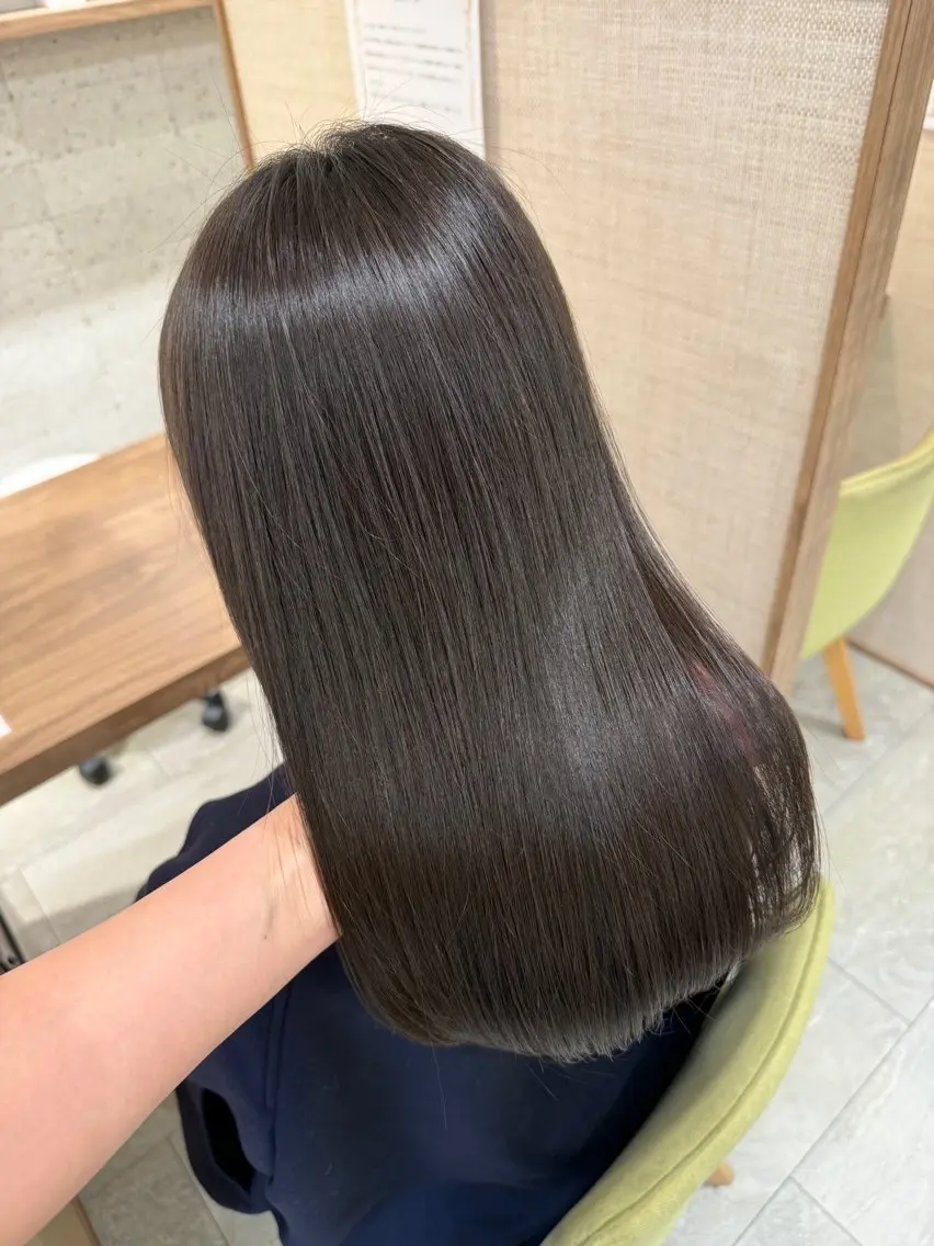 ミディアム ヘアカラー 深田 綾香のヘアスタイル