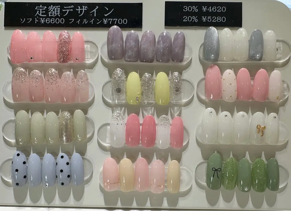 ネイル アートネイル ラ・ルーン国母店 Ayumiのネイルデザイン