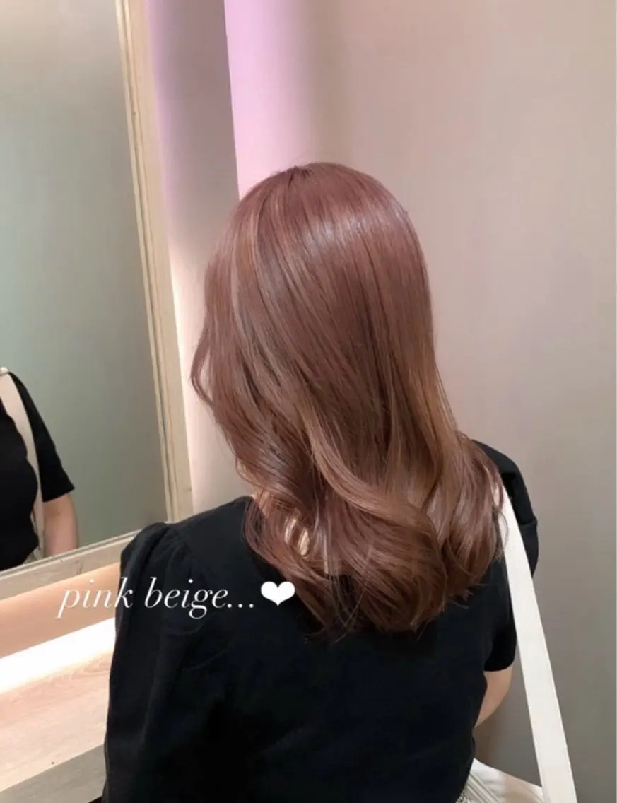 ミディアム カラー ヘアアレンジ ヘアカラー トリートメント 李奈🌼レイヤー/ 透明感カラーブリーチのヘアスタイル