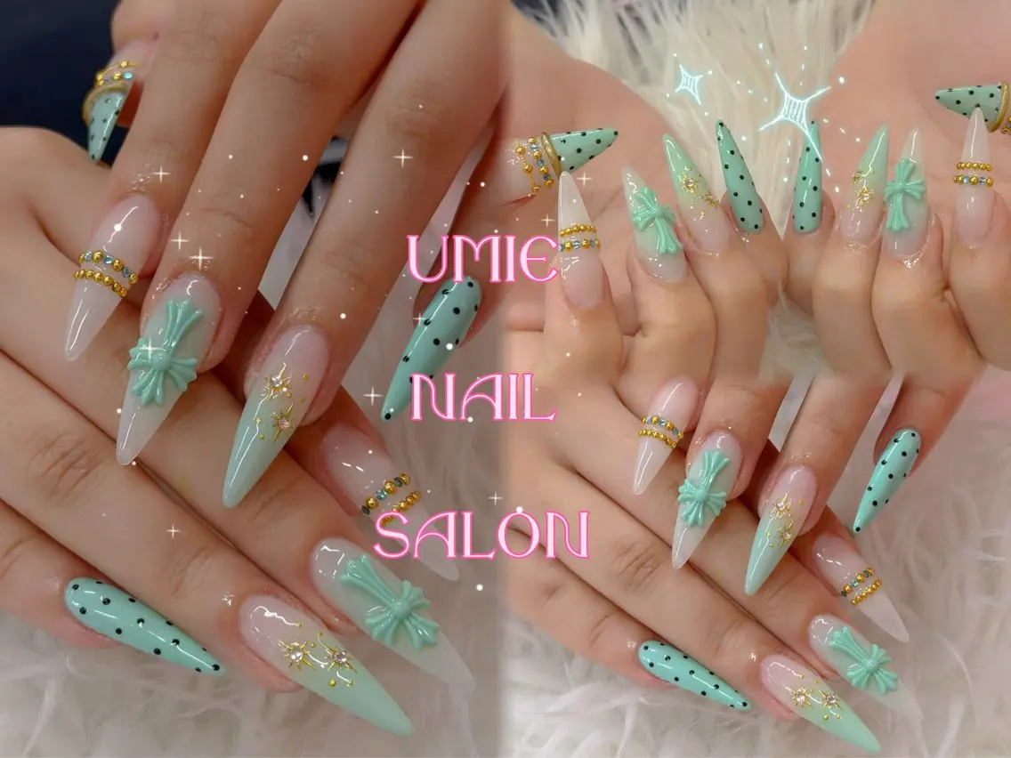 ネイル フットネイル フレンチネイル グラデーション キラキラネイル 韓国ネイル ハンドネイル UMIE NAIL SALONのネイルデザイン