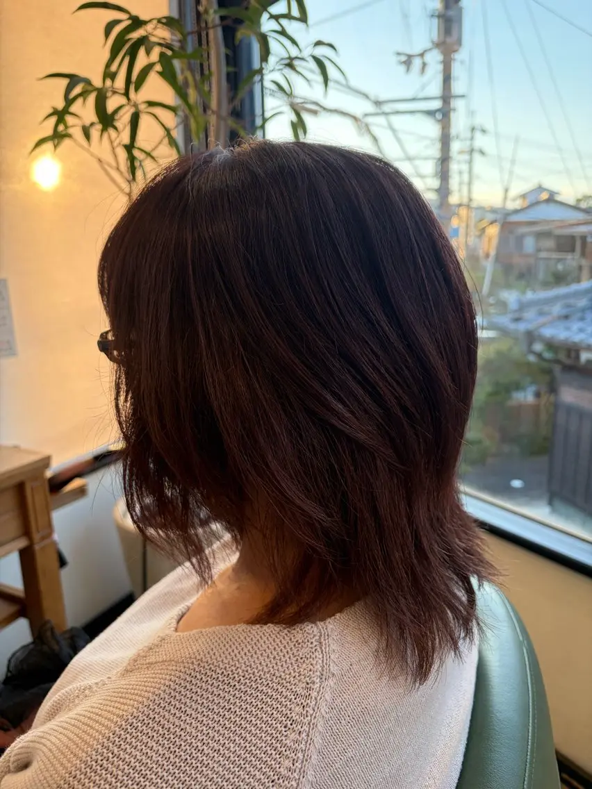 ミディアム カラー レイヤーカット 外ハネヘア カット 中村 仁哉のヘアスタイル
