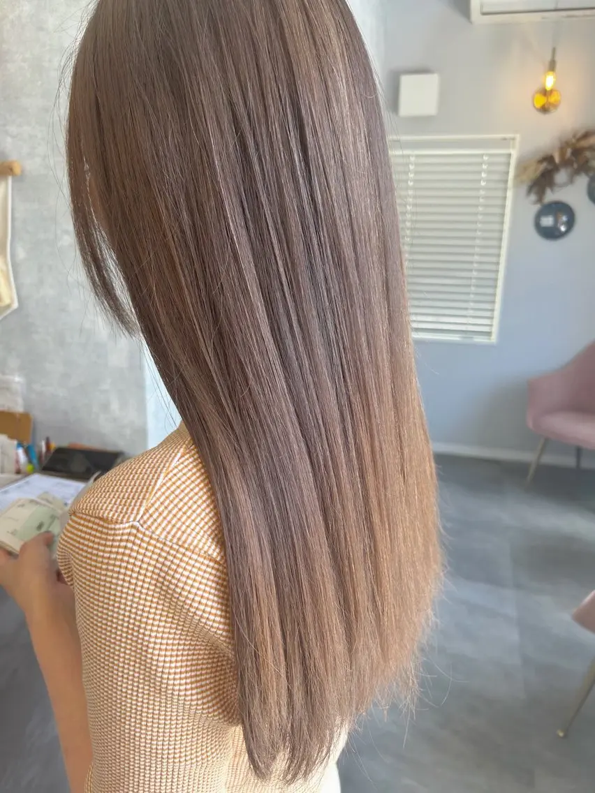 ロング ayumi ／透明感カラーのヘアスタイル