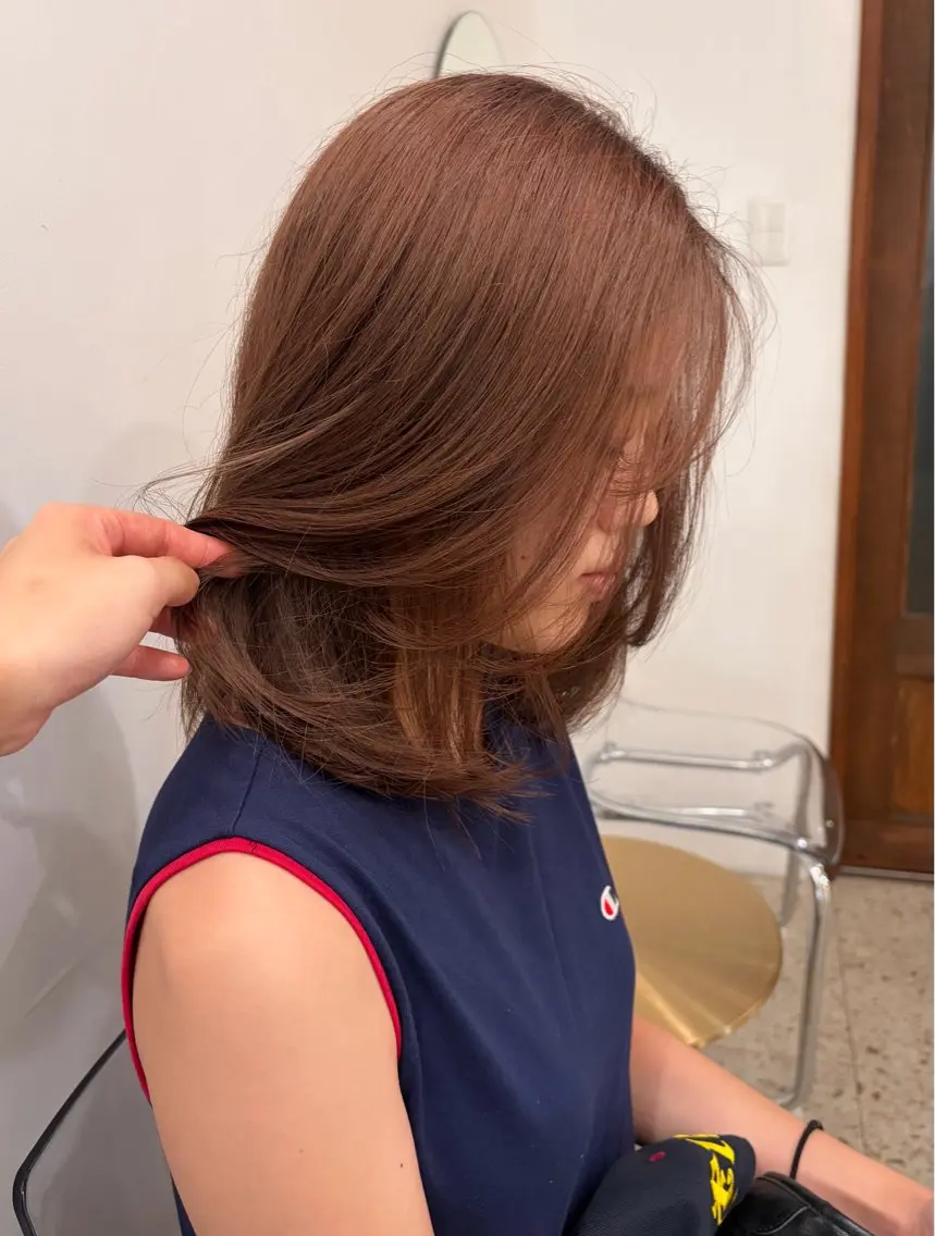 ミディアム カラー ヘアカラー porto まなみのヘアスタイル