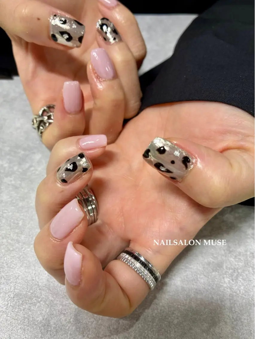 ネイル アニマル柄 ジェルネイル マグネットネイル ミラーネイル パラジェル Nail Salon MUSE    Aiのネイルデザイン