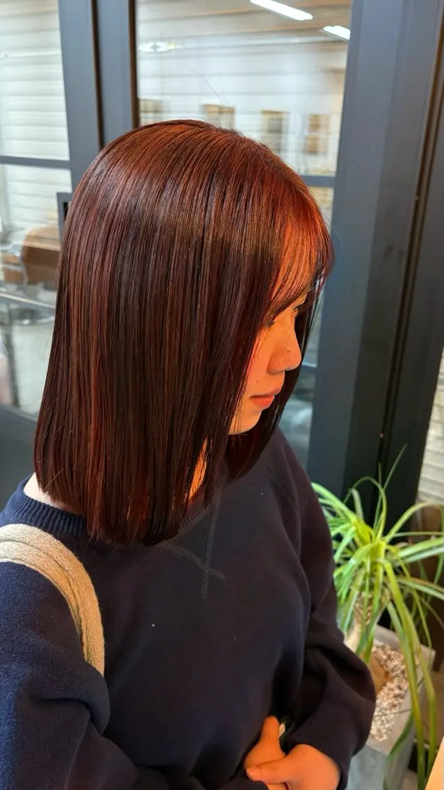 ミディアム カラー 【HI】 樋口莉乃のヘアスタイル
