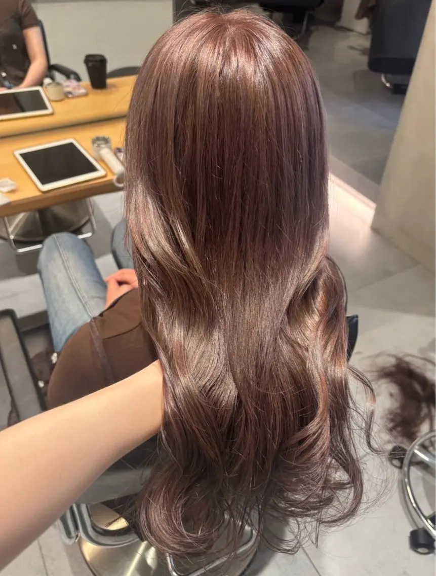 ロング カラー ヘアアレンジ 色落ちまで可愛い💖 艶カラー✨くるみ🎀のヘアスタイル