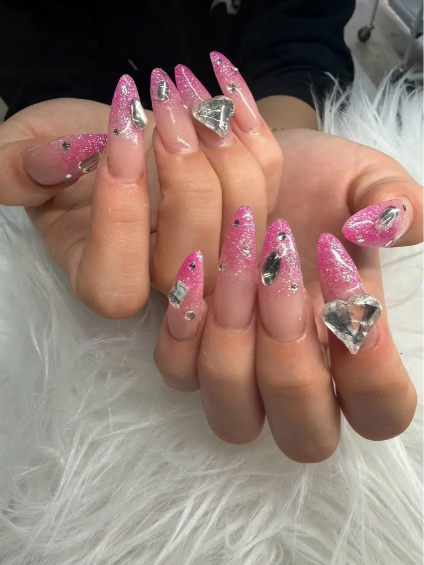 ネイル グラデーション ラメ(グリッター) ラメグラデーション nail salon Rucheruのネイルデザイン
