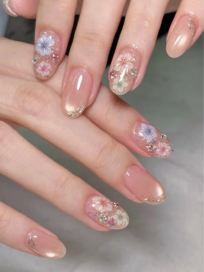 ネイル U+ 美容室のネイルデザイン