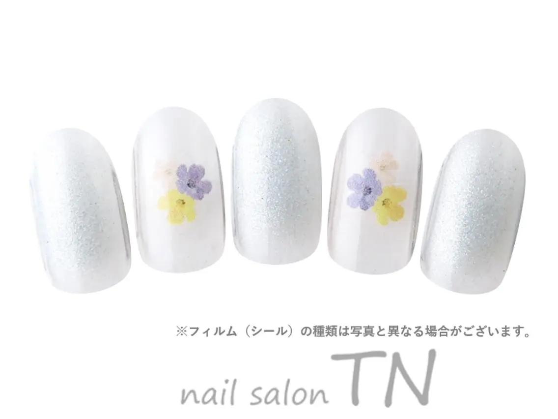 ネイル 花 音のネイルデザイン