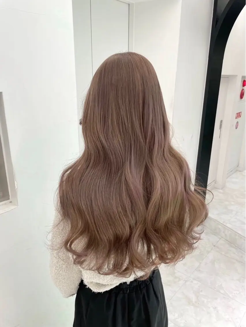 ロング カラー ヘアカラー トリートメント 盛れる上質ワンホン ヘア🤍YUME🤍のヘアスタイル