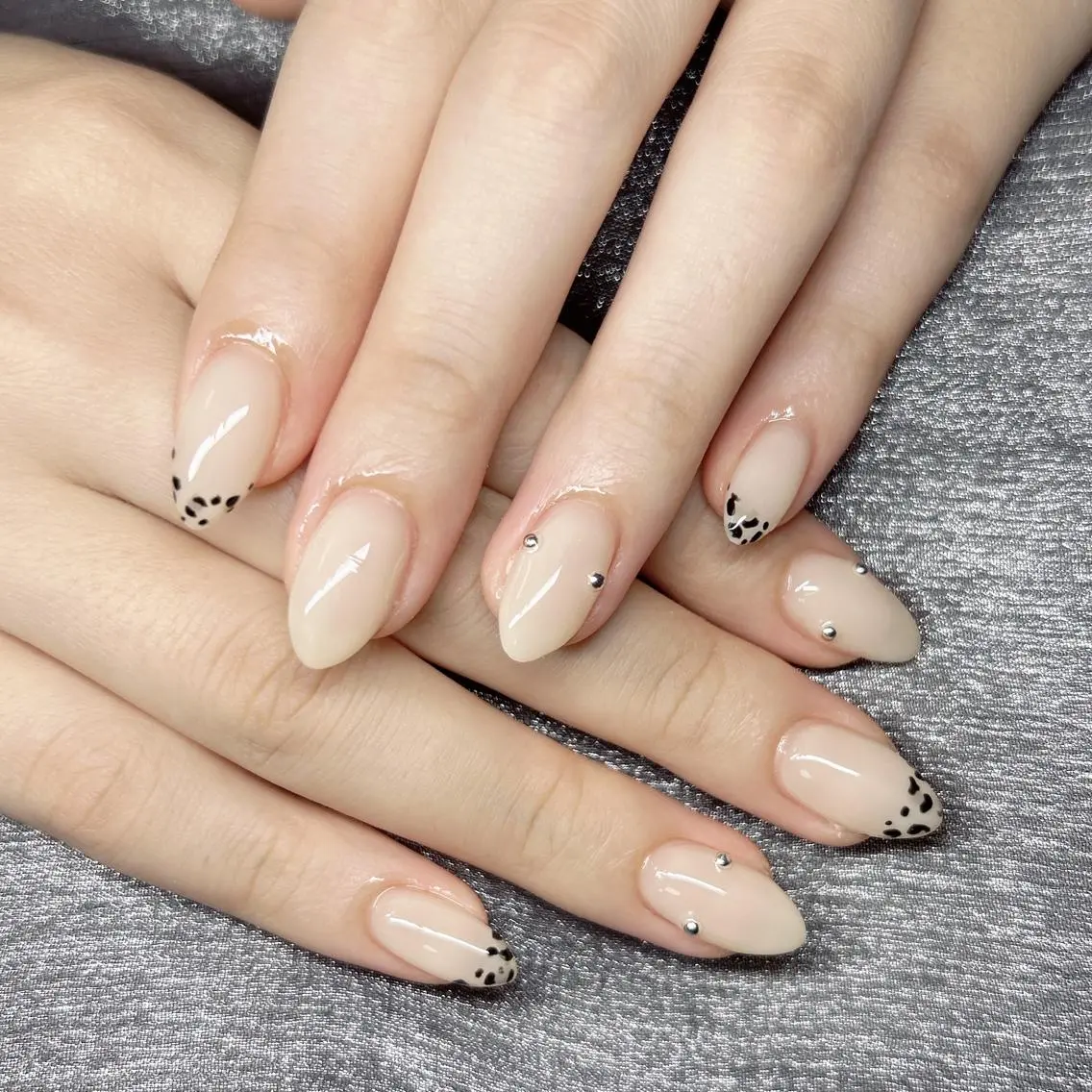 ネイル 🩷 Mio 🩷のネイルデザイン