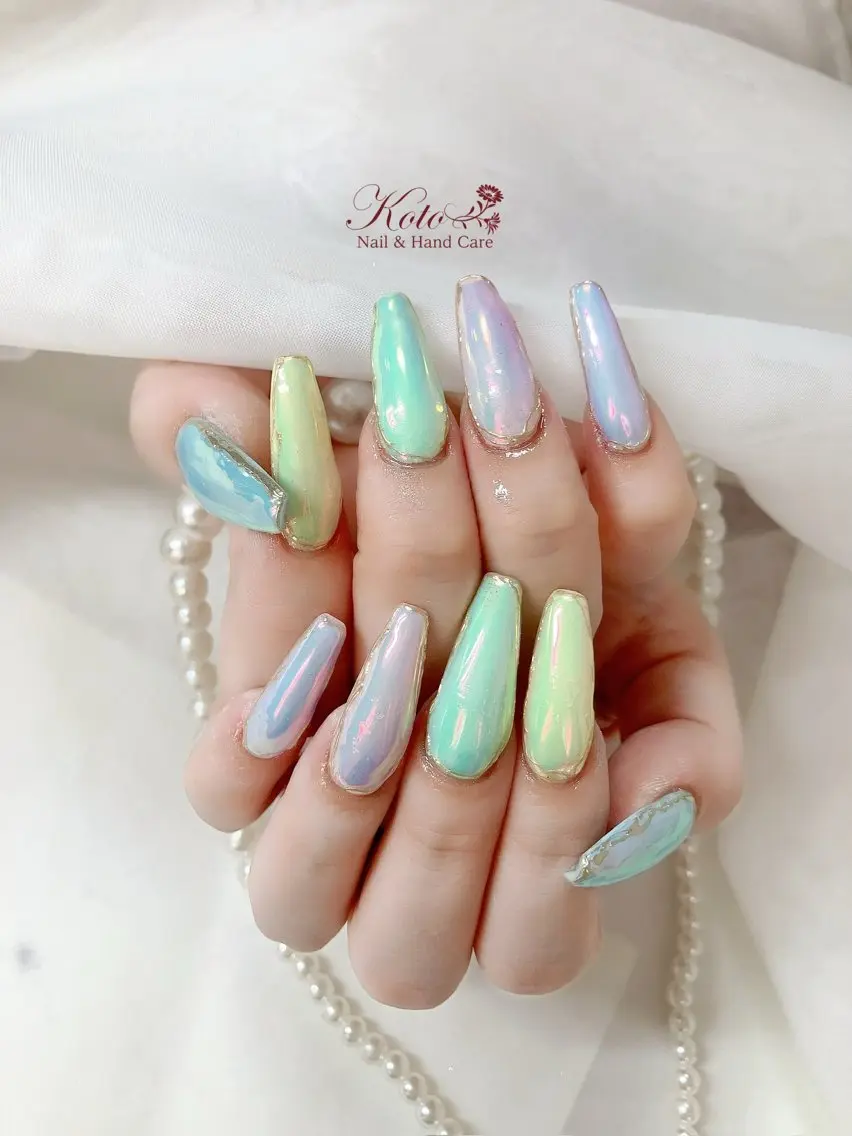 ネイル 長さ出し ジェルネイル 持ち込み ニュアンスネイル 赤色 Risa ネイルサロンKOTOのネイルデザイン