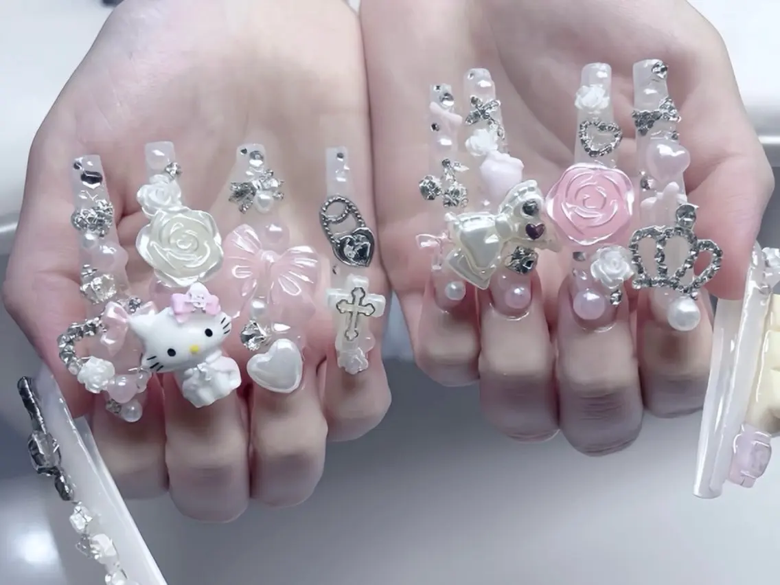 ネイル 韓国ネイル マグネットネイル 持ち込み ニュアンスネイル シンプルネイル ハンドネイル Huyn Nail Shinjyukuのネイルデザイン