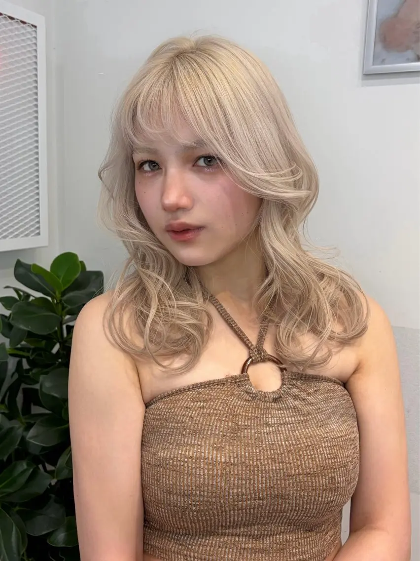 ロング カラー ヘアカラー sera 🎀ベージュのヘアスタイル