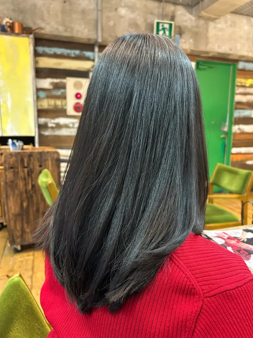 セミロング 三浦義久/仙台/ レイヤーカットのヘアスタイル