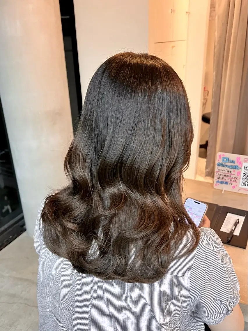 ロング ヘアカラー トリートメント オオバヤシ マホのヘアスタイル
