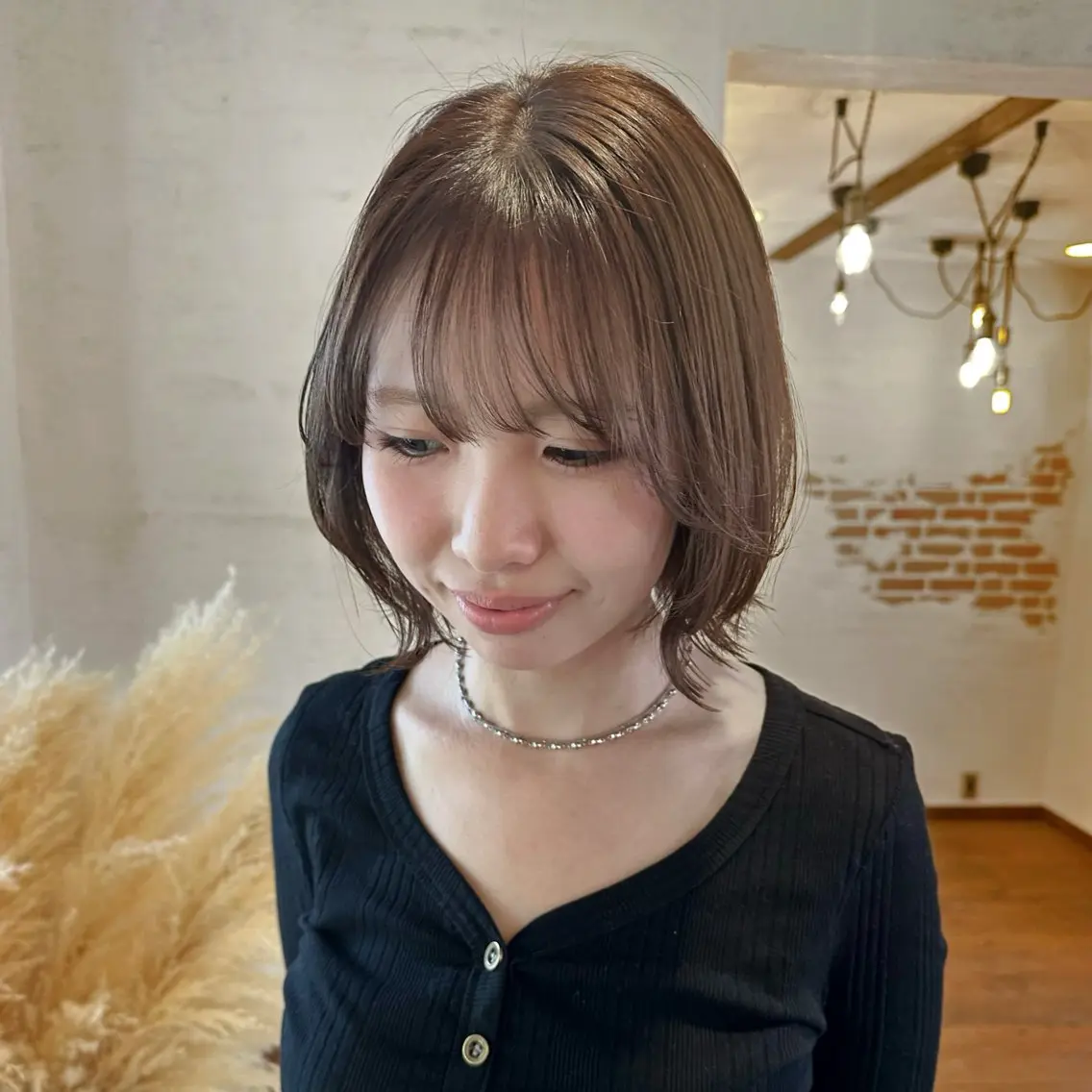 ミディアム 切りっぱなしボブ ボブレイヤー ボブ レイヤーカット カット ヘアカラー トリートメント 井上 三沙希のヘアスタイル